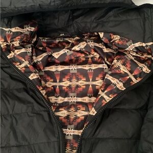 Pendleton Down Puffer Jacket Mens L Black Aztec Reversible Size Medium Puff Coat